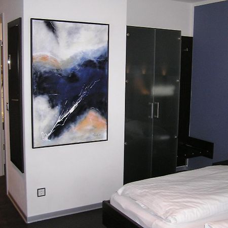 Hotel Zur Promenade Донаувёрт Экстерьер фото