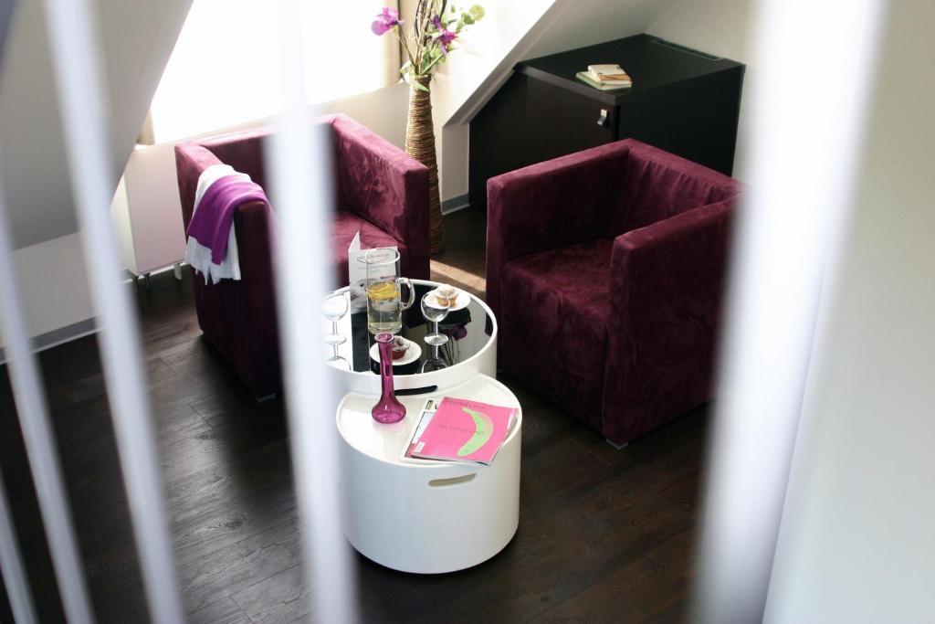 Hotel Zur Promenade Донаувёрт Экстерьер фото